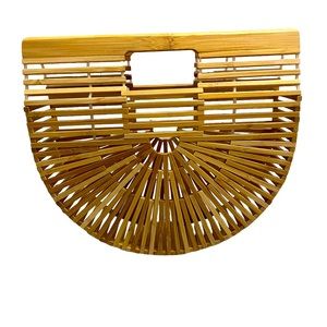 Medium Resort Style Rattan Handbag